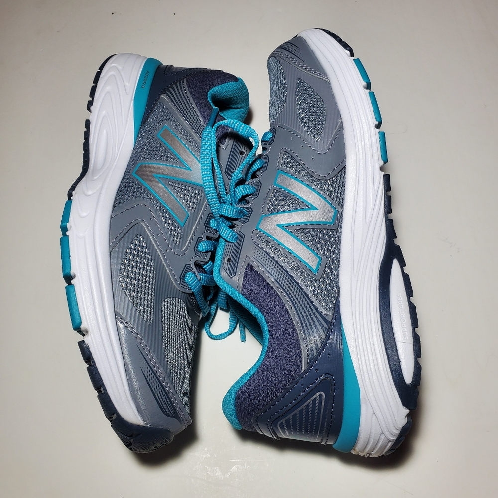 New Balance 560v7 Women's Training shoes sz 6.5